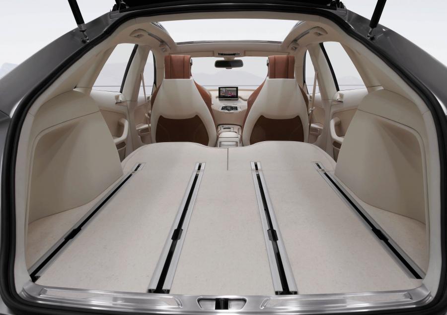 Багажник Audi Cross Coupe Quattro Concept 2007 года  (фото 22 из 49)